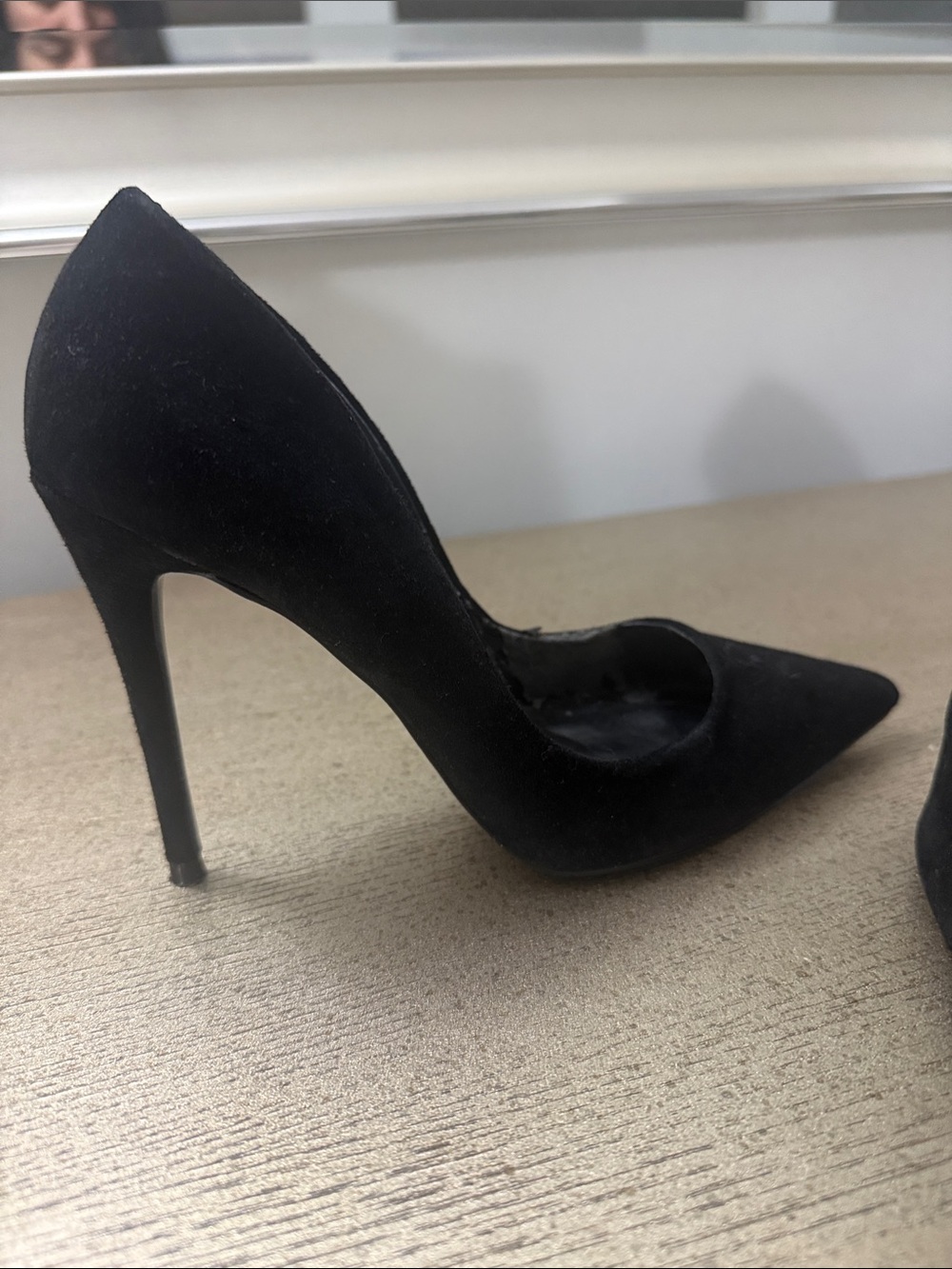 Steve Madden Daisie Black Suede Pointed Pumps - Picture 4 of 9